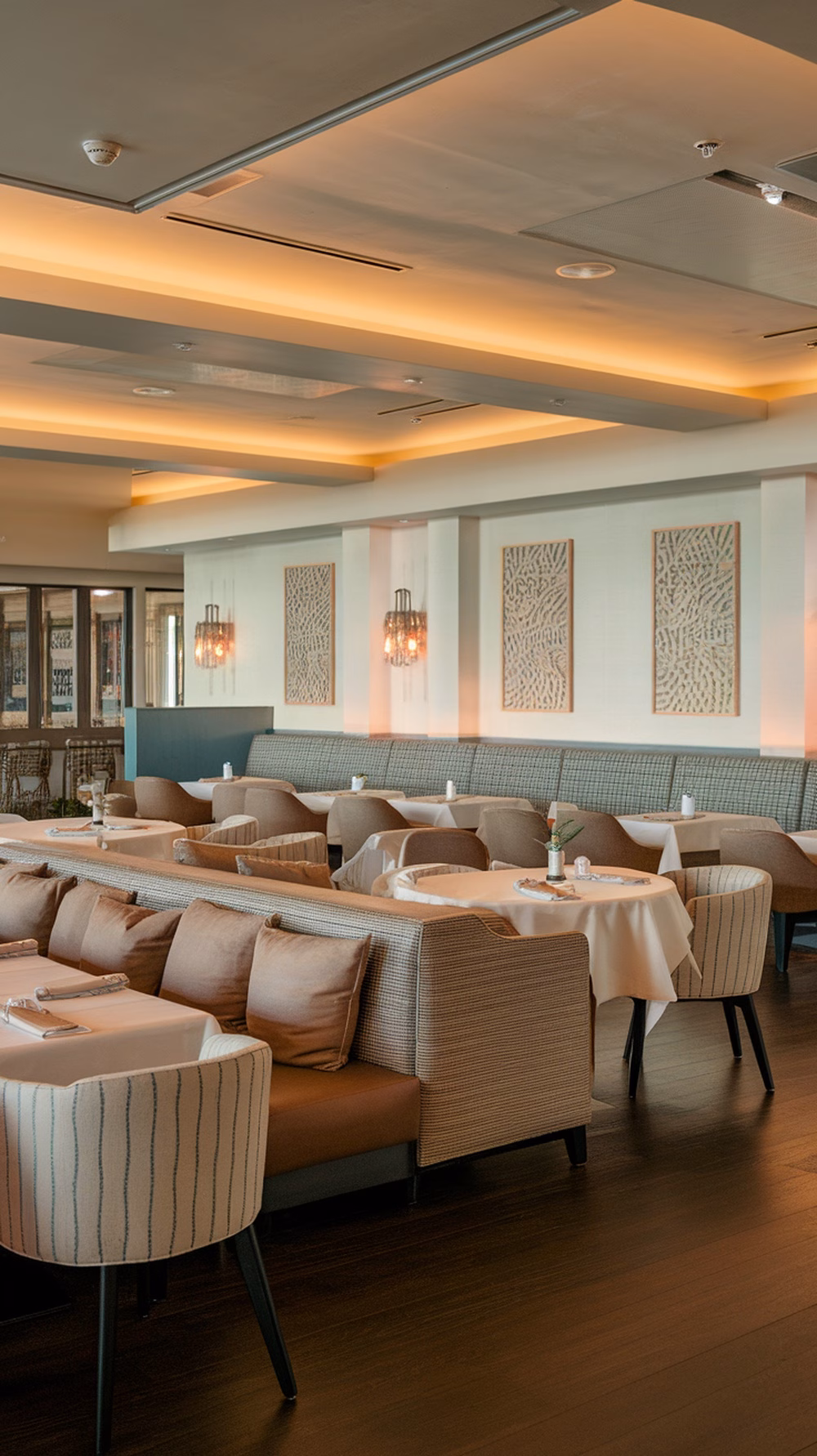 Modern dining room with comfortable seating for large families
